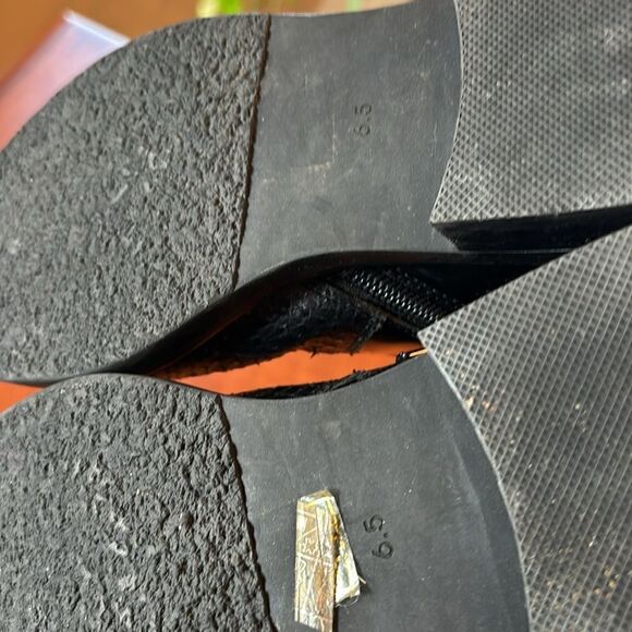 Jeffrey Campbell Edmond Chelsea Boot - 6.5 - Picture 8 of 8